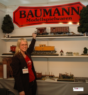 Frau Achtelstetter stand "Modell" fr die neuen Preiserlein bei Jrgen Baumann?  