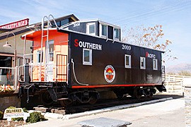 Caboose in Tehachapi Gold Coast Station in aktueller SP Lackierung fr 2009