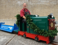 Horst Degens auf der neuen Lokomotive 7 1/4 Zoll Bahn 