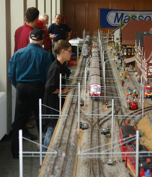 Besucherandrang an der Meckenheimanlage im Clubdomizil