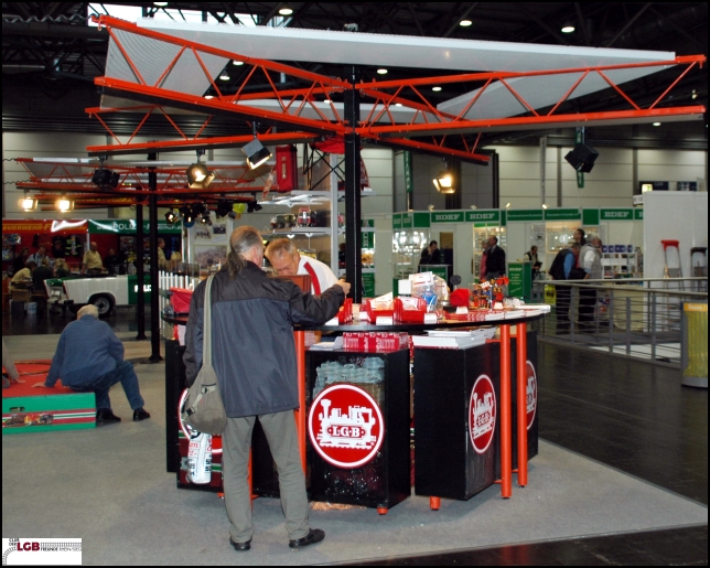 LGB war mit dem Messestand, einer Spielwiese für Kinder und einigen Modellen zum anfassen dabei!